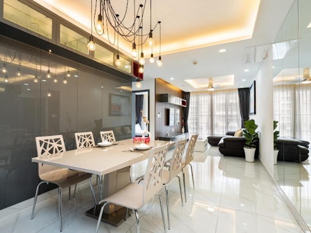 Apartment Near Secc Scenic Valley Bandar Ho Chi Minh Luaran gambar